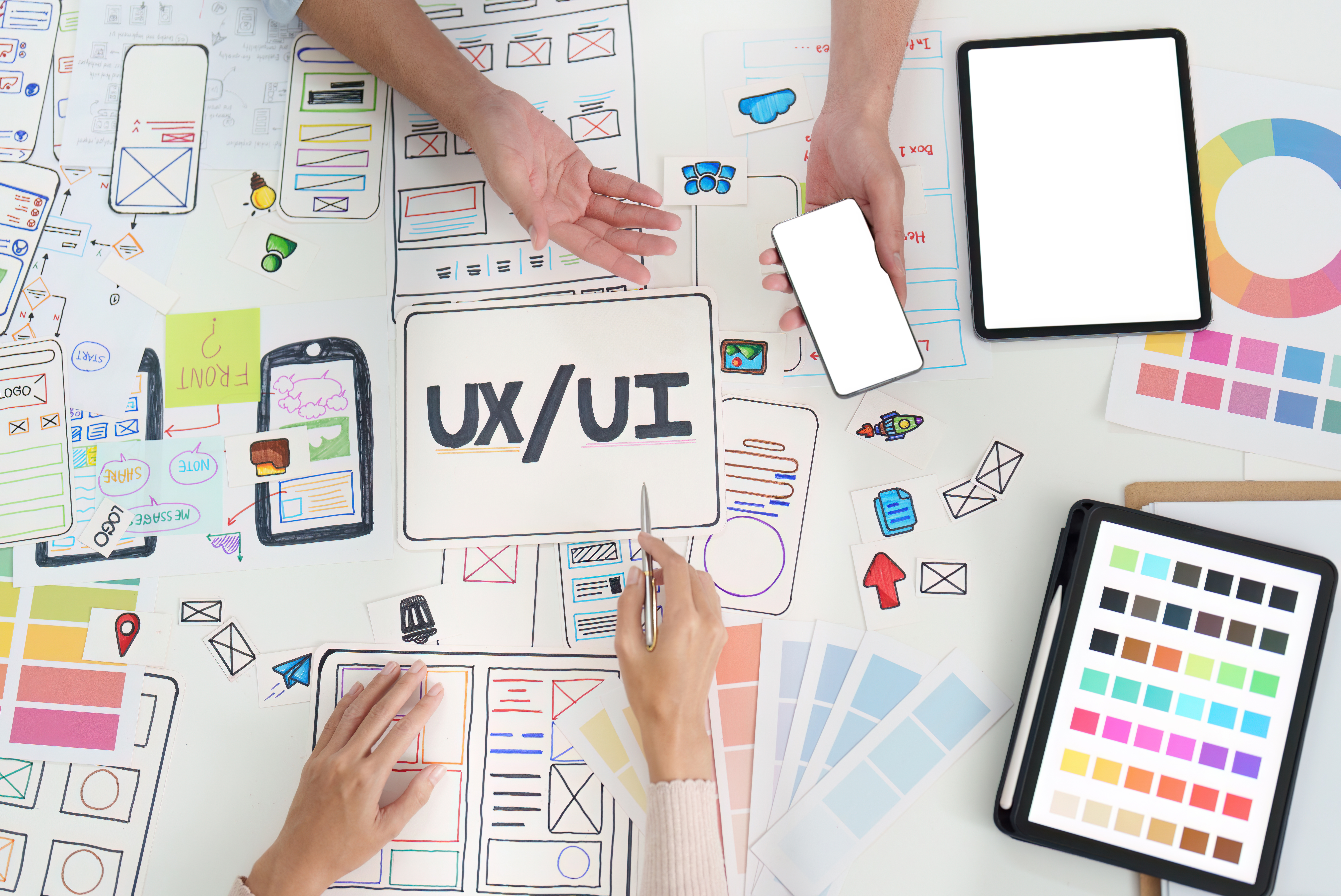 Web design trends visuals showing immersive and performance design examples